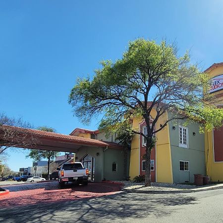 Flex Studios San Antonio Bagian luar foto